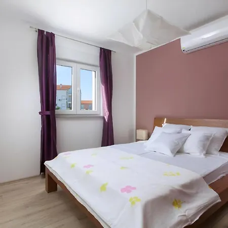 Luxus Grey Soul Mit Pool In * Μεντουλίν